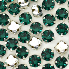 Strass Engrampado Supreme para costura Emerald SS20  4,6mm