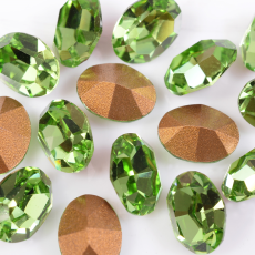 Strass Oval Swarovski® art. 4100 base cônica Peridot 6x4mm