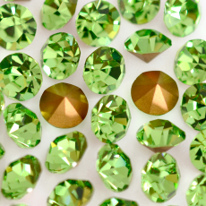 Strass Mc Chaton Preciosa® art. 431 11 111 base cônica Peridot SS20 = 5,24,6mm