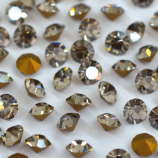 Strass Mc Chaton Optima Preciosa® art. 431 11 111 base cônica Cristal Velvet SS6,5 = PP14 = 2mm