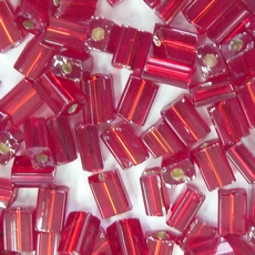 Canutilho Chiclete Preciosa® Ornela Vermelho Transparente (97120) 5x3mm