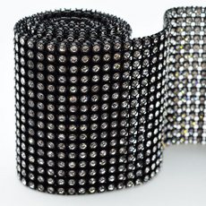 Malha de Strass em fio Plástico LDI Cristais® art. 81 com 16 fios por metro Cristal em caixa Preta (00030) SS12 = PP24 = 3mm