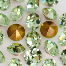 Strass Mc Chaton Preciosa® art. 431 11 111 base cônica Chrysolite SS10 = PP21 = 2,7mm