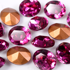 Strass Oval Swarovski® art. 4130/2 base cônica Fucshia 6x4mm