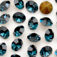 Strass Collection Czech Crystal base cônica Montana SS10 = PP21 = 2,7mm