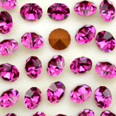 Strass Collection Czech Crystal base conica Fuchsia SS4,5  PP10  1,6mm