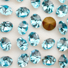 Strass LDI Collection base cônica Água Bohemica SS6,5 = PP14 = 2mm