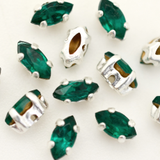 Strass Navete Engrampado para costura Preciosa Emerald Niquel 6x3mm