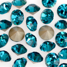 Strass Mc Chaton Maxima® Preciosa® art. 431 11 615 base cônica Indicolite SS39 = 8,2mm