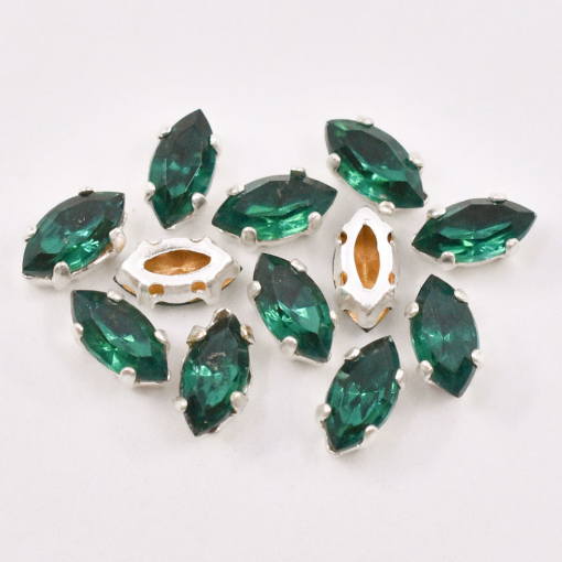 Strass Navete Engrampado Prateado para costura Preciosa Emerald 8x4mm