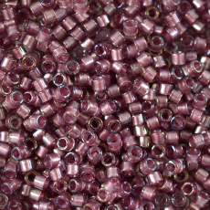 Miçanga Delica Miyuki Lilás Transparente T Lustroso AB (DB1757) 11/0 = 1,6mm