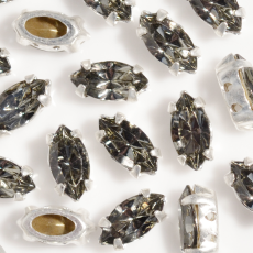 Navete Engrampado Prateado para costura Preciosa® Black Diamond 10x5mm