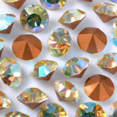 Strass Mc Chaton Preciosa® art. 431 11 111 base cônica Jonquil Aurora Boreal SS28 = 6mm