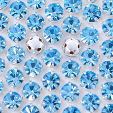 Strass Engrampado Prateado para costura Cristais Preciosa® Agua SS16 = 3,80mm