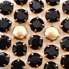 Strass Engrampado Dourado para costura Preciosa Jet SS34  7mm