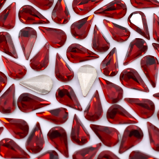 Strass Gota Supreme art.8017 base cônica Light Siam 10x6mm