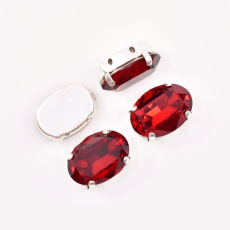 Strass Oval Engrampado Prateado Supreme para costura Light Siam 18x13mm