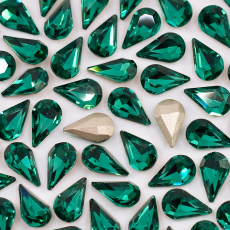 Strass Gota Supreme art. 8017 base conica Emerald 10x6mm