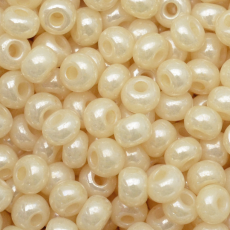 Miçanga Preciosa® Ornela Creme Perolado (47112) 5/0 aprox. 4,6mm
