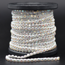 Fio de Strass Plástico Branco Preciosa® art. 81 Cristal Aurora Boreal SS8 = PL18 = 2,40mm