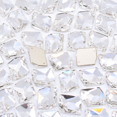 Strass Cosmic para costura Supreme Cristal 21x17mm