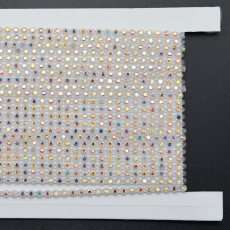 Fio de Strass Plástico Branco Preciosa® art. 81 Cristal Aurora Boreal SS12 = PP24 = 3mm