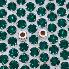 Strass Engrampado Prateado para costura Preciosa Emerald SS34 = 7mm
