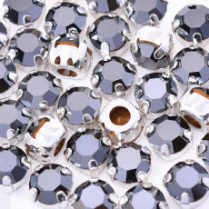 Strass Engrampado Prateado para costura Cristais Preciosa® Jet Hematite SS29 = 6,2mm
