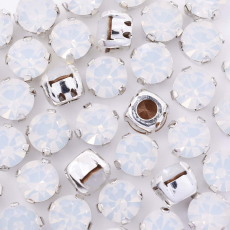 Strass Engrampado Prateado para costura Cristais Preciosa® white Opal SS29 = 6,2mm